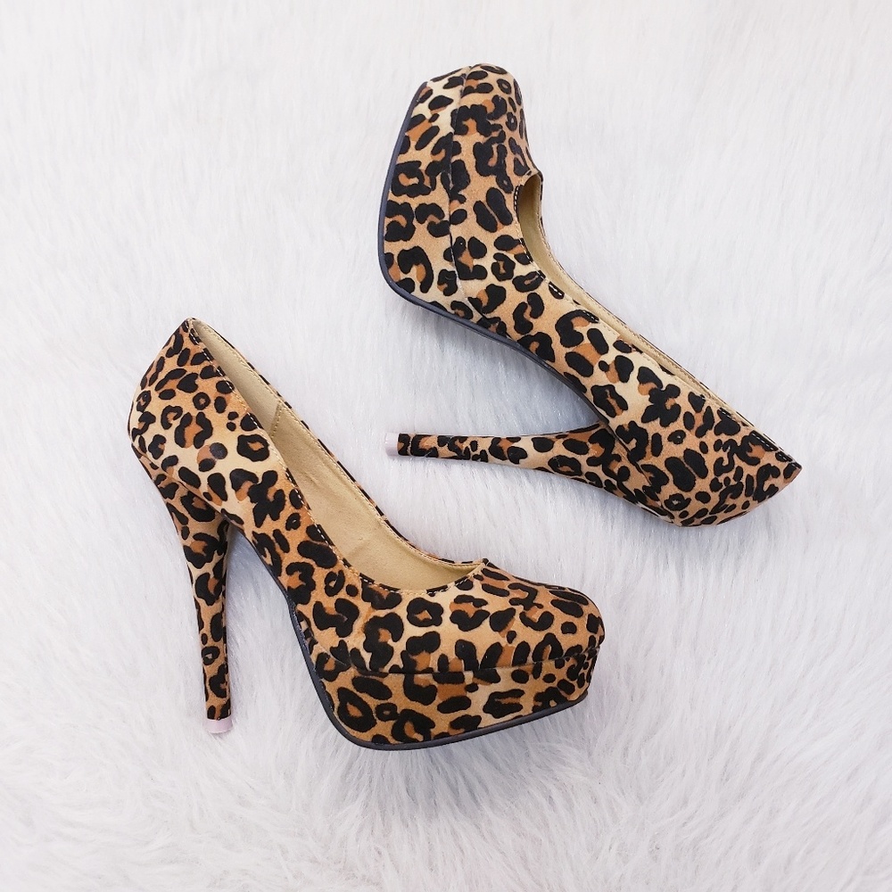 NWT Leopard Print Heels